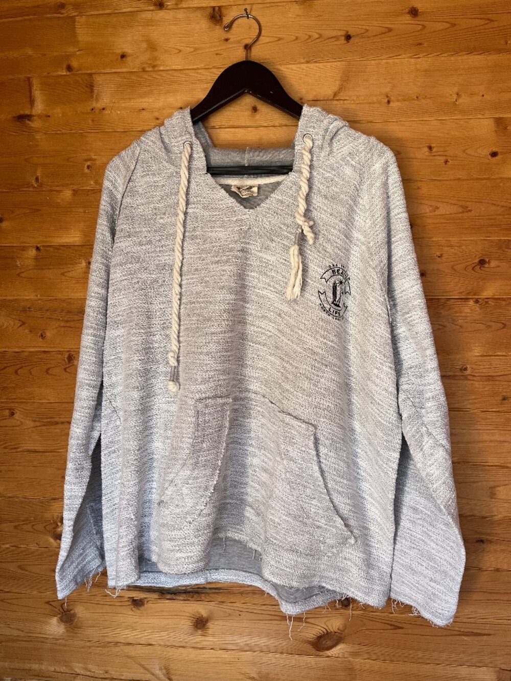 U.S. Vintage Brand - Beach Life - Oak Island - Grey/white Hoodie -  size XL